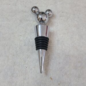 Mickey mouse Is meadow wine cork